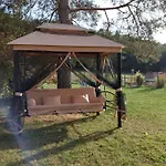 Ferme Des Petites Oreilles 4 Etoiles Монтиньяк