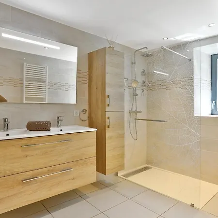 Ferme Des Petites Oreilles 4 Etoiles Bed & Breakfast 3*